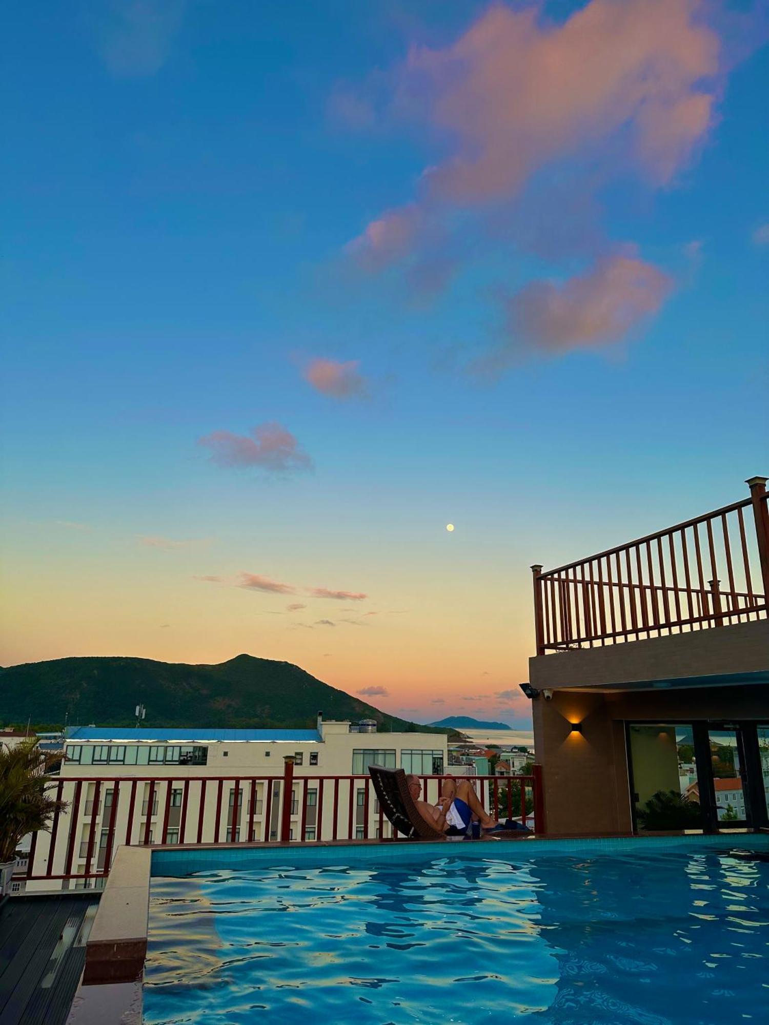 Tuan Ninh Hotel II Chi Khu Co Ong Экстерьер фото